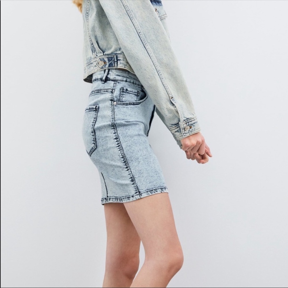 NWT’s Denim Washed Effect Mini Zara Skirt Medium M - Picture 5 of 7